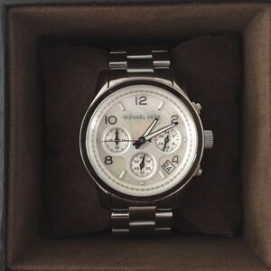 Michael Korts Classic Stainless Runway Chronograph Watch/MK5304/$225 RETAIL!